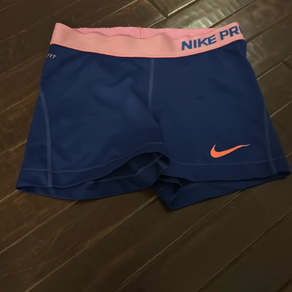 small Nike pros